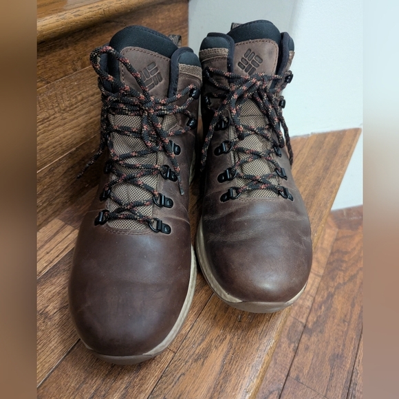 Columbia Hiker Men’s Brown leather waterproof boots. Size 13 - Picture 12 of 17